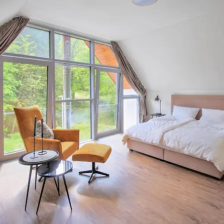 Stunning In With Kitchen Holiday home *