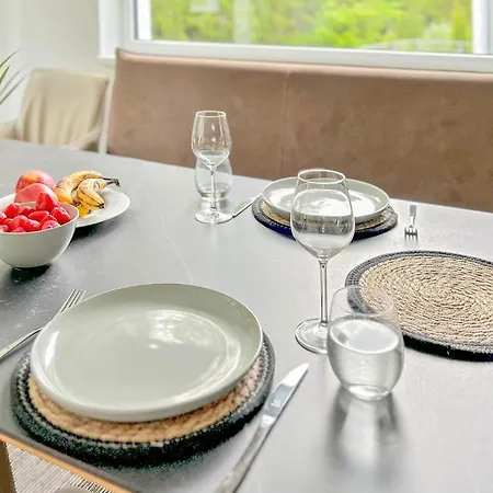 Stunning In With Kitchen *